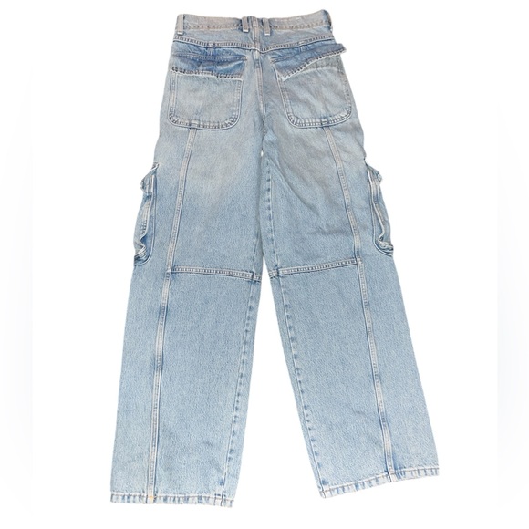 Zara Light Wash Blue Cargo Jeans - Picture 2 of 4
